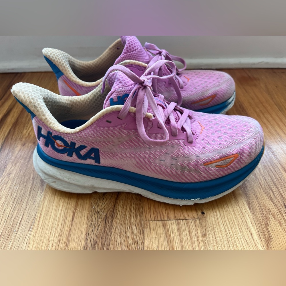 Hoka Clifton 9 size 6.5